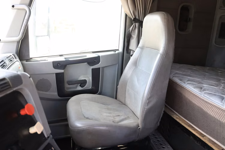 TRACTO CAMION FREIGHTLINER CL 120 AÑO 2013 6X4 OFERTA