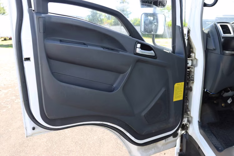 CAMION SINOTRUK HOMAN AÑO 2021 UNICO DUEÑO CARROCERIA CERRADA 4000KG