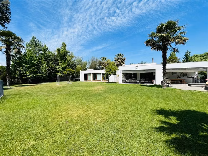 Se Vende, 2 casas en 1 terreno, 5000 mts2 Chicureo.