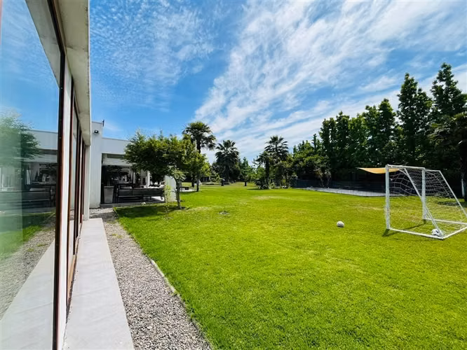 Se Vende, 2 casas en 1 terreno, 5000 mts2 Chicureo.