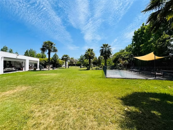 Se Vende, 2 casas en 1 terreno, 5000 mts2 Chicureo.