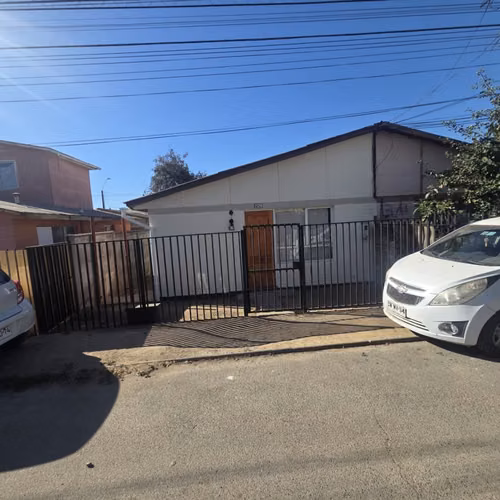 Hermosa Casa Troncos Viejos