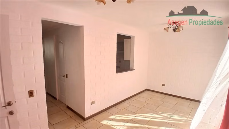 CASA Casa en arriendo en Portal Del Palomar