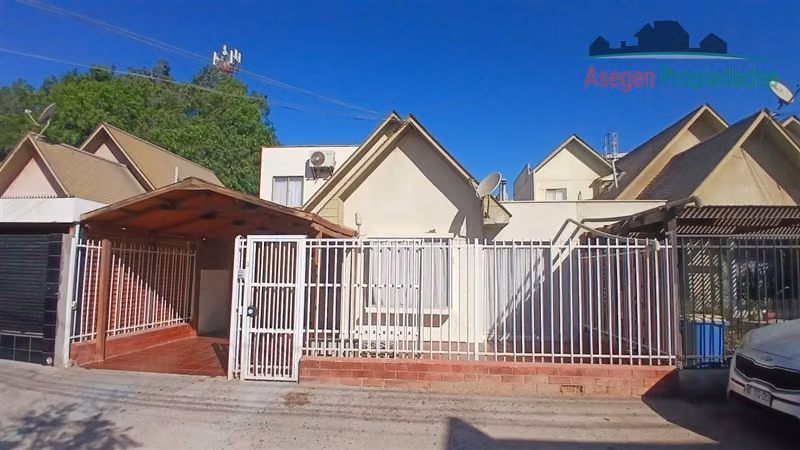 CASA Casa en arriendo en Portal Del Palomar