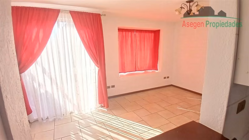 CASA Casa en arriendo en Portal Del Palomar