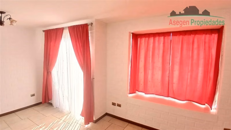 CASA Casa en arriendo en Portal Del Palomar