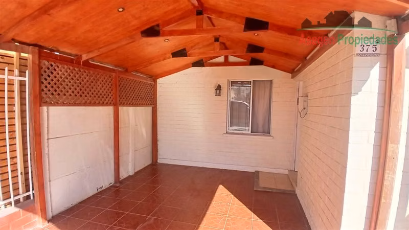 CASA Casa en arriendo en Portal Del Palomar