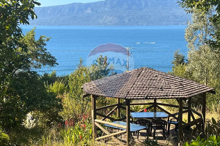 Terreno con vista y acceso a lago pucón