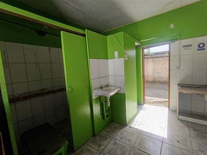 Casa en venta de 5 dorm. con 2 locales comer. en La Cisterna - Imagen 20