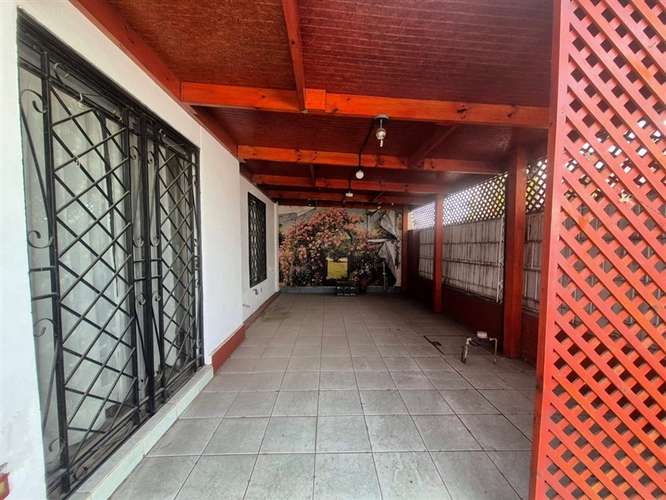 Casa en venta de 5 dorm. con 2 locales comer. en La Cisterna - Imagen 4