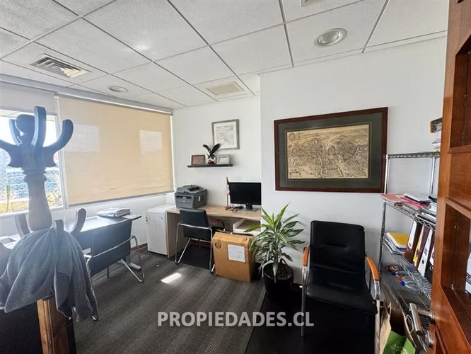 Oficina en arriendo en Las Condes