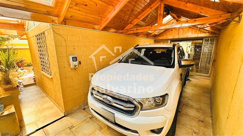Casa en Venta en Quilicura 3 Suites Amoblada Quincho