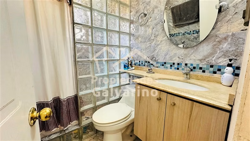 Casa en Venta en Quilicura 3 Suites Amoblada Quincho
