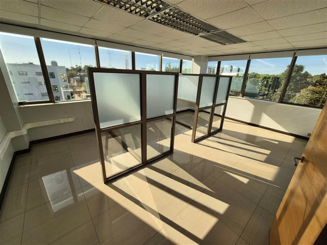 Amplia Oficina en arriendo en Los Angeles