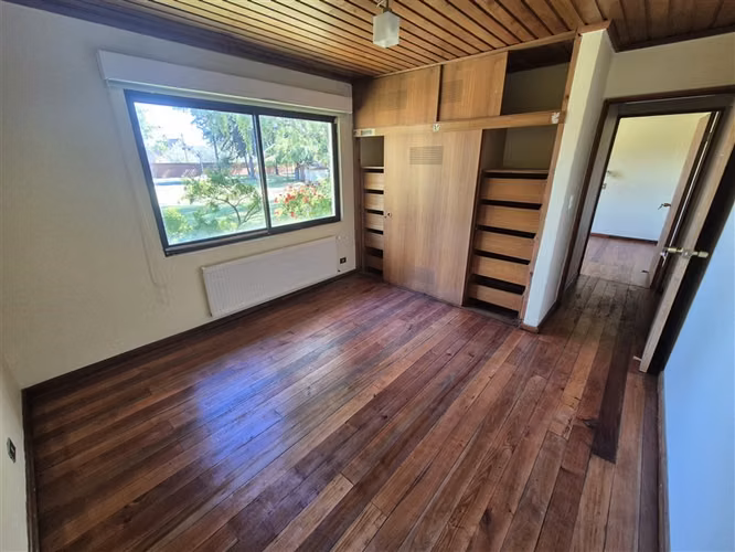 Casa de quinta, en arriendo de 6 dorm. en Los Angeles