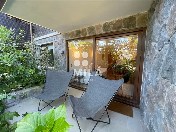 Seminuevo con patio en venta de 2 dorm. en Puerto Varas
