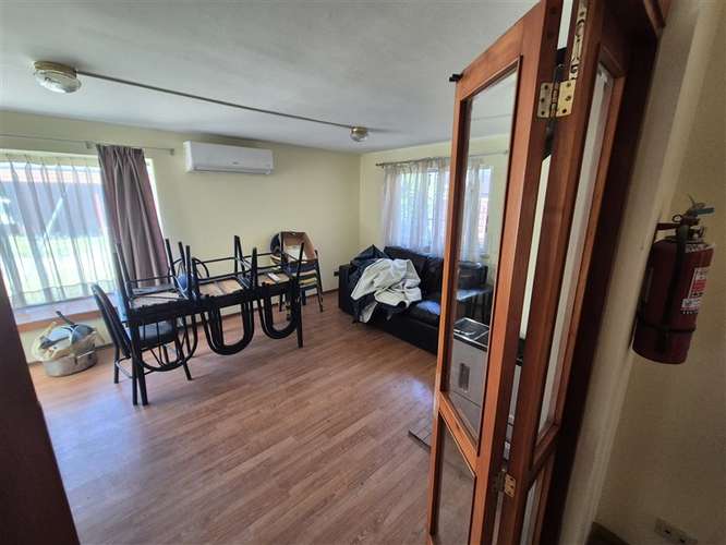 Casa en venta de 6 dorm. en Los Angeles