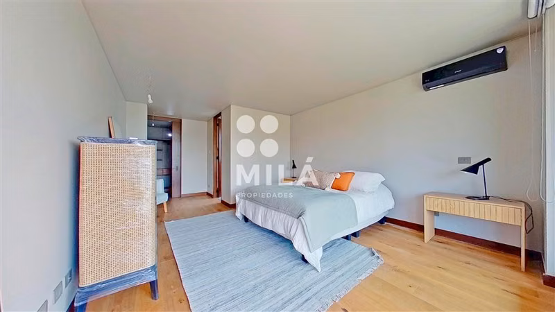 Un depto que no se repite. Jardín privado con piscina. - Imagen 12