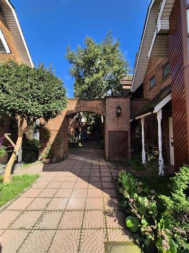 Townhouse en venta de 4 dorm. en Los Angeles