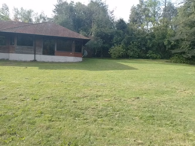 Casa en venta de 5 dorm. en Villarrica
