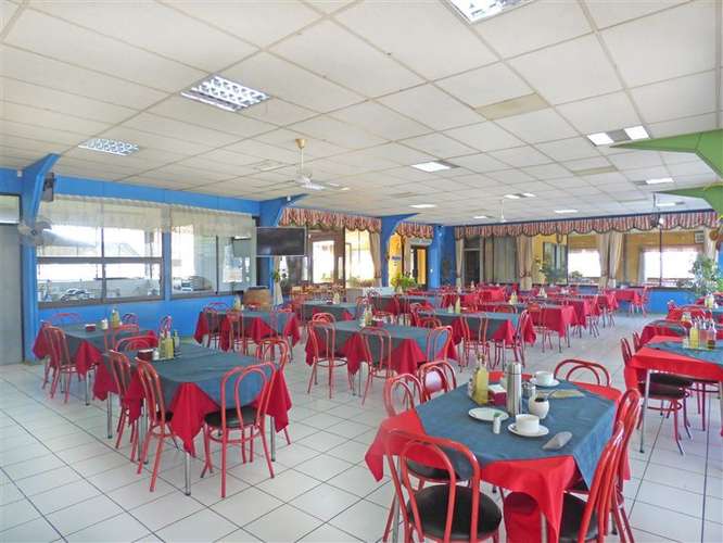Restaurant en venta en Maule. Acceso 5 Sur