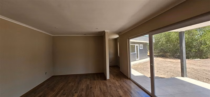Casa en arriendo de 3 dorm. en Colina