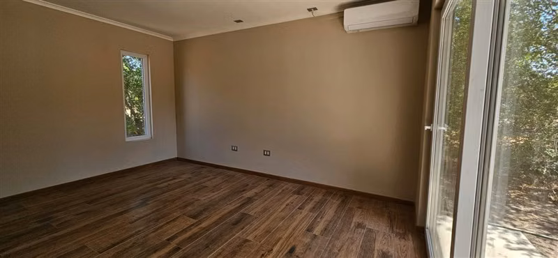 Casa en arriendo de 3 dorm. en Colina