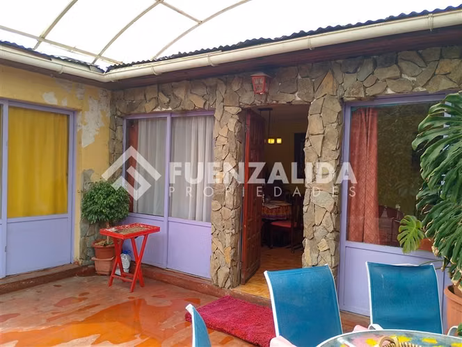 Casa en venta de 3 dorm. en La Cisterna
