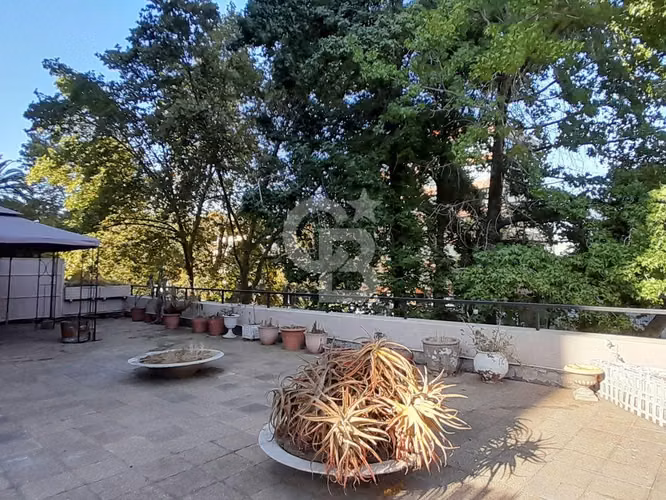 Gran terraza, excelente ubicación en Providencia