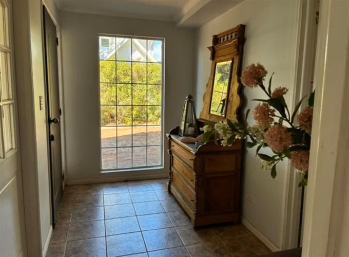 Casa de 6 dorm + servicios,ar y servicios, en Santo Domingo