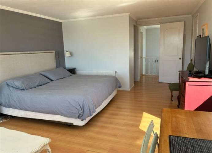 Casa de 6 dorm + servicios, en Santa María del Mar