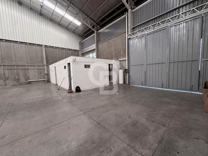 Bodega 1.000 m² Quilicura | San Ignacio, Seguridad 24/7