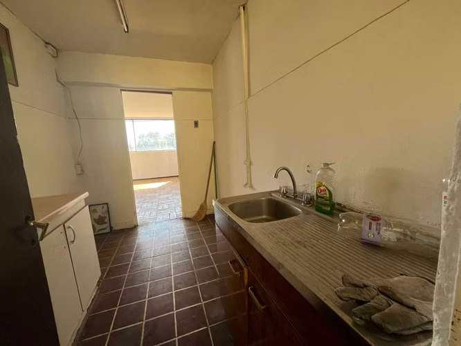 Amplio y lindo departamento a Remodelar (155907)