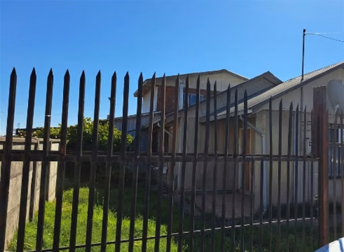 Casa en venta de 3 dorm. en Los Angeles