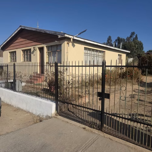 Terreno con 2 Casas Quilpué