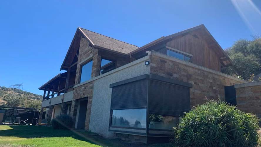 VENTA CASA EN CONDOMINIO CERRO CRISTAL EN ZAPALLAR DE CURICÓ