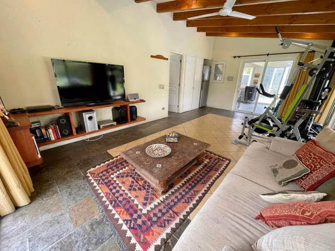 Casa en Venta en Club de Golf Las Araucarias de Linderos