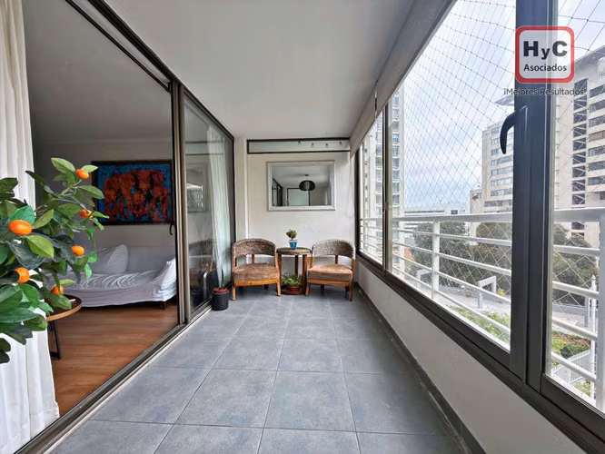Amplio departamento con vista al mar en Coraceros – 4 dormitorios y terraza