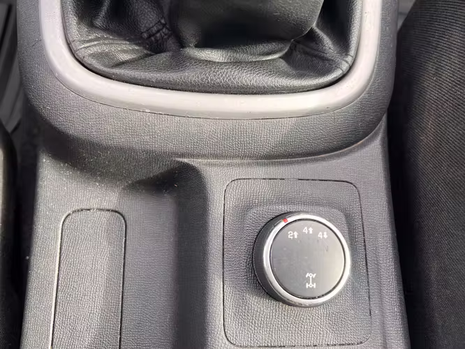 CHEVROLET COLORADO 2021 4X4 - Imagen 9