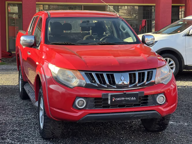 MITSUBISHI L200 4X4 - Imagen 3