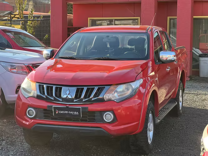 MITSUBISHI L200 4X4 - Imagen 2