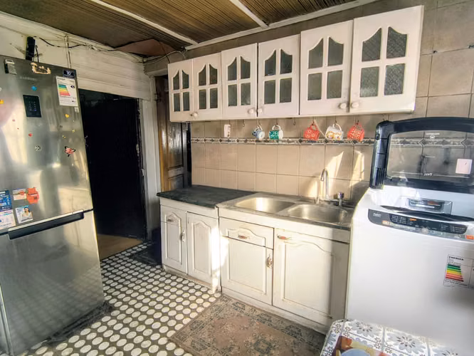VENTA DE CASA CON AMPLIO TERRENO EN LO ESPEJO