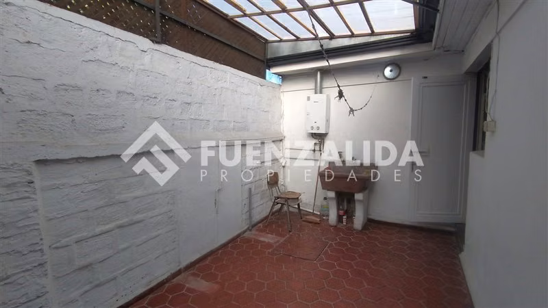 Casa en arriendo de 2 dorm. en Las Condes