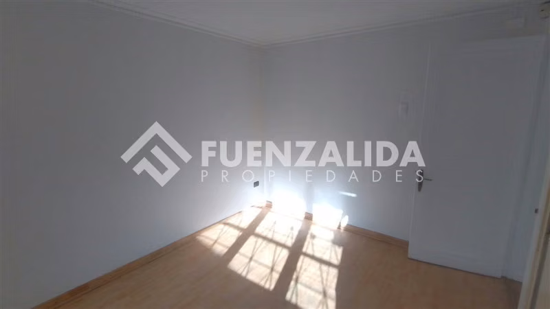 Casa en arriendo de 2 dorm. en Las Condes