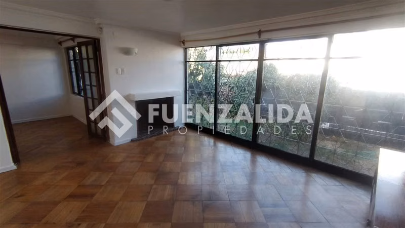Casa en arriendo de 2 dorm. en Las Condes