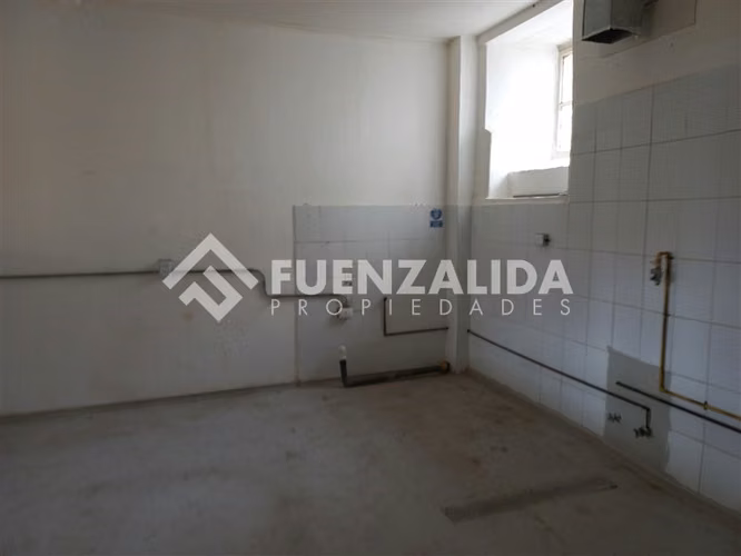 Casa arriendo Cerro Concepción, 5 dormitorios, dos baños,