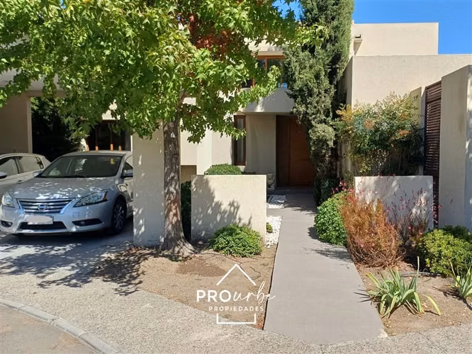 Casa en venta de 4 dorm. en Colina - Imagen 2