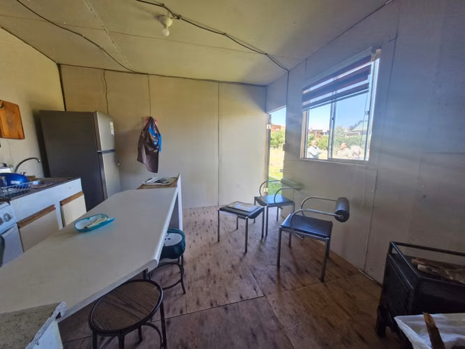 Grace Kelm Vende Práctica Parcela en Papudo 1300 m2 con Cabaña