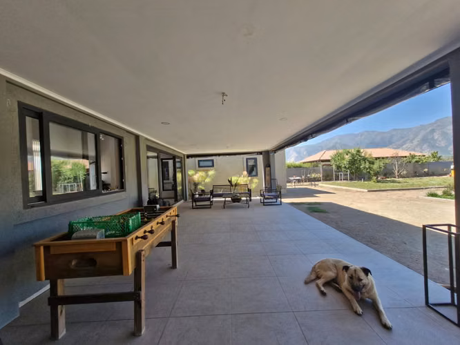 Grace Kelm Vende Casa en parcela de 5.000 m² en Paine: naturaleza, amplitud y hermosa vista a la cordillera