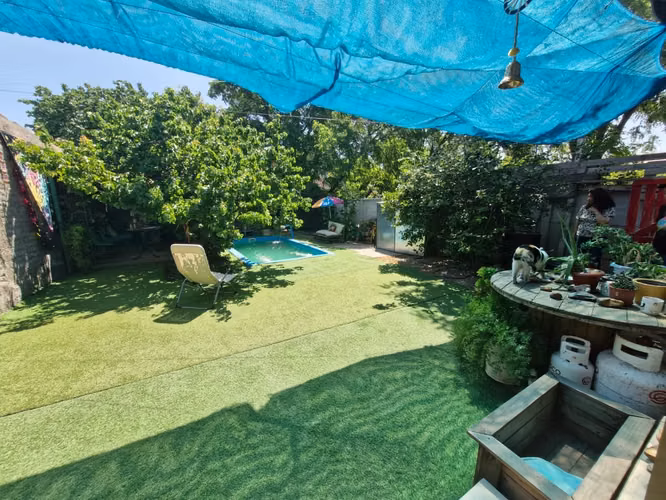 Grace Kelm Vende, Casa 177 m2/ 477m2 terr/5 d/ 2bañ/ piscina y quinch en Quinta Normal
